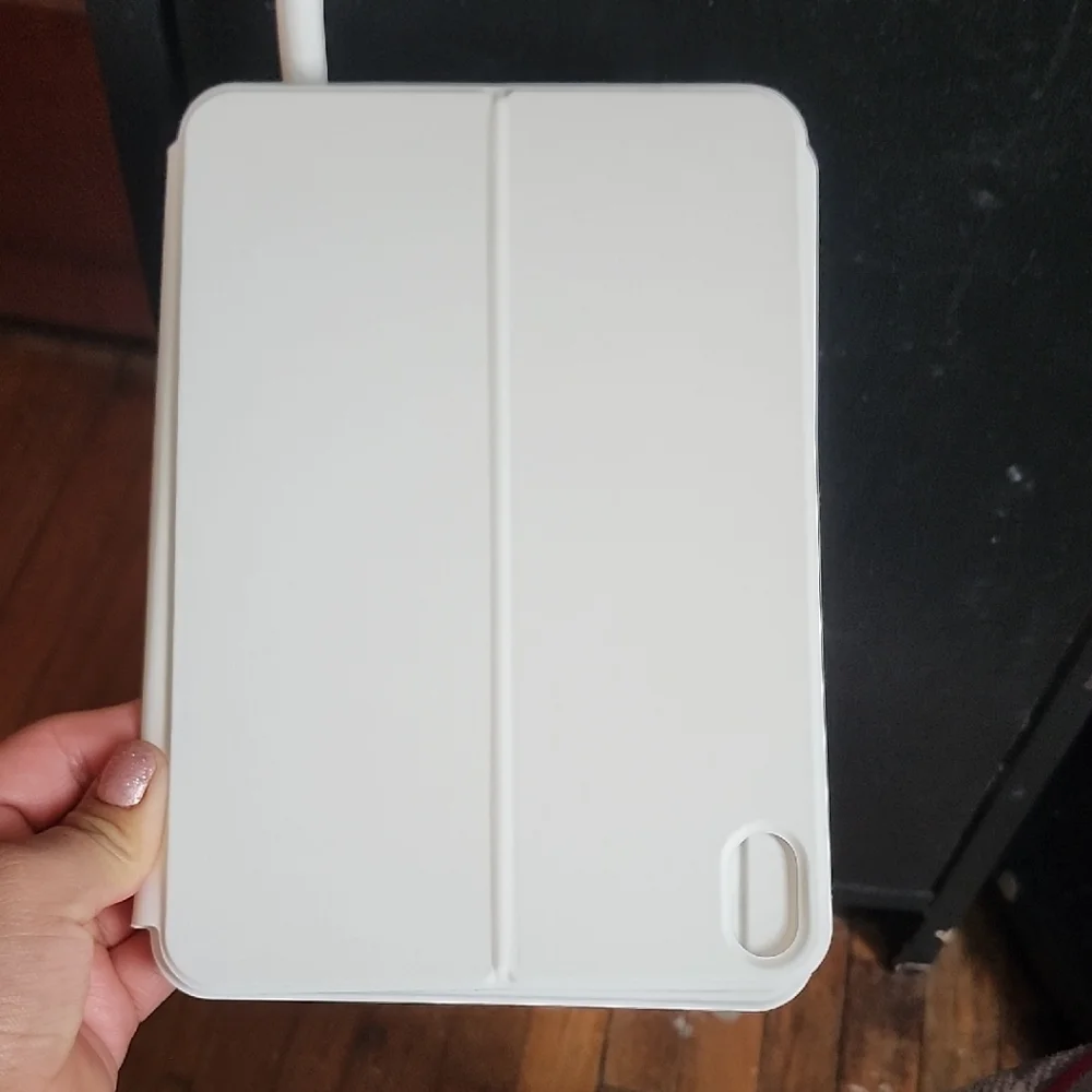 HOU White Tablet Keyboard Case